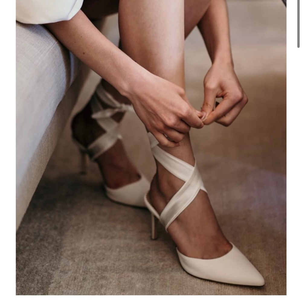 Emmy London - Ivory Pointed Bridal Mule
COLETTE IVORY